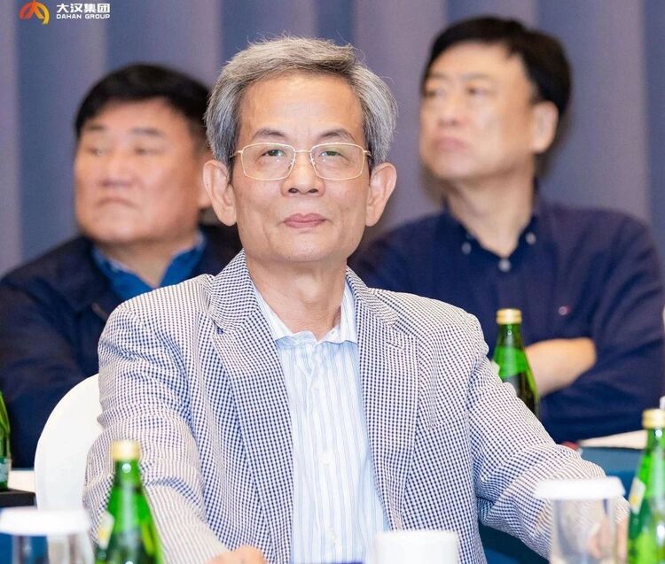 陈才雄会长应邀出席大成企业首脑沙龙